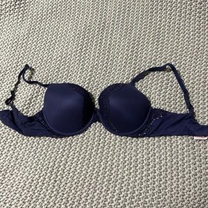 Victoria’s Secret body by Victoria perfect shape